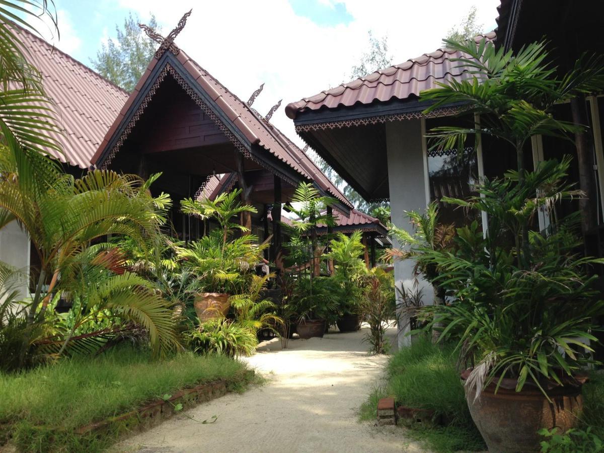 Phangan Cove Beach Resort Srithanu Bagian luar foto